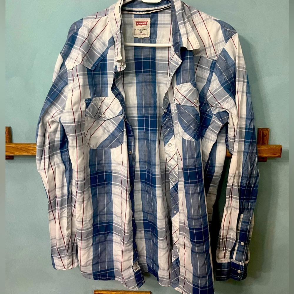 Blue/White Levis mens XL flannel